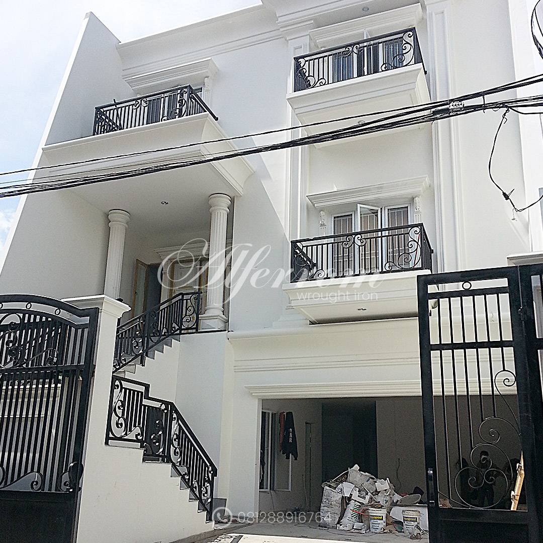 Pemasangan Pintu Pagar Railing Balkon 